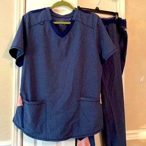 Scrub set XL top and pants light blue good condition. Stretchy material